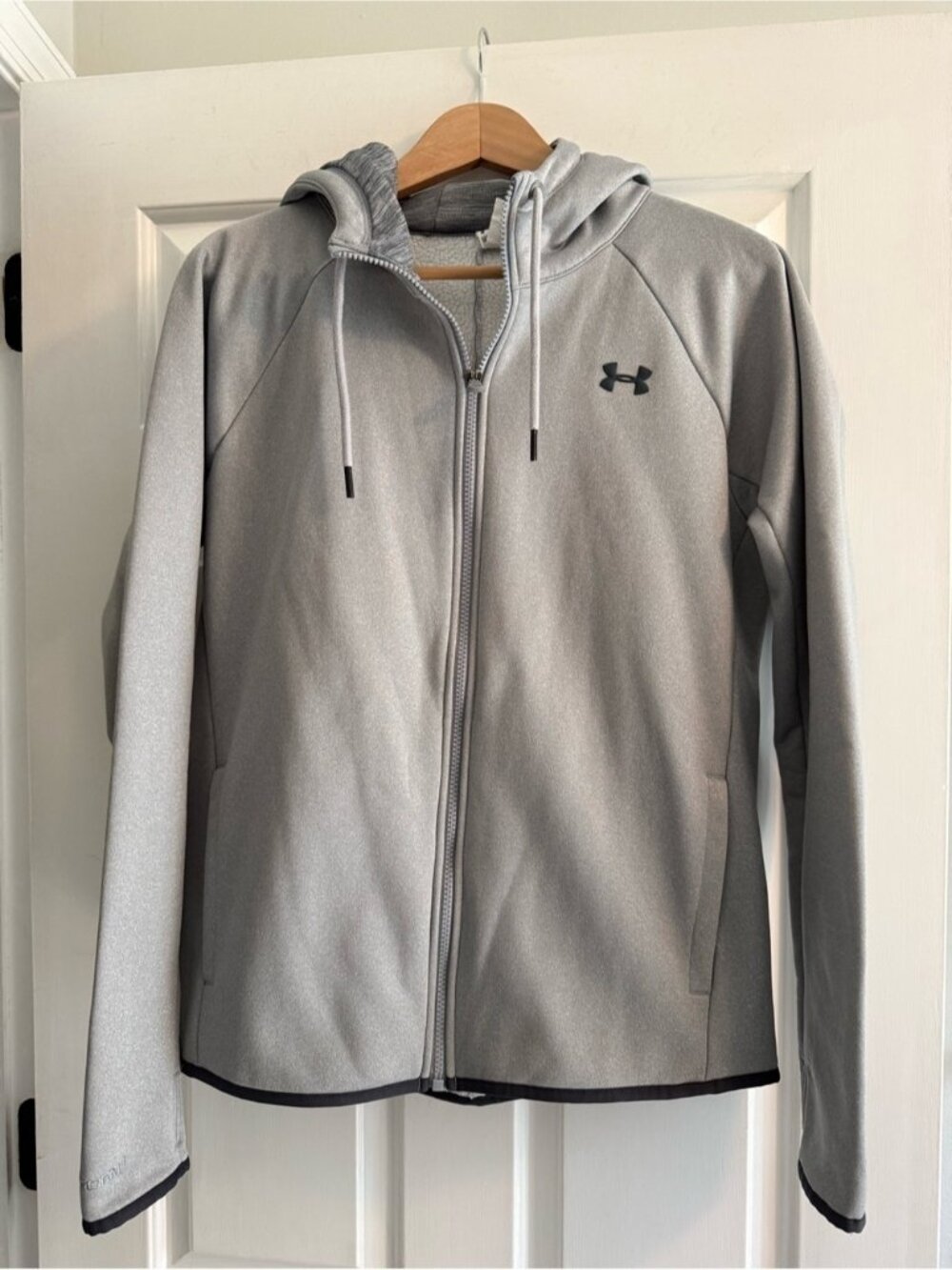 Women’s UA Zip Up Light Weight Cold Gear Grey Jacket Size M